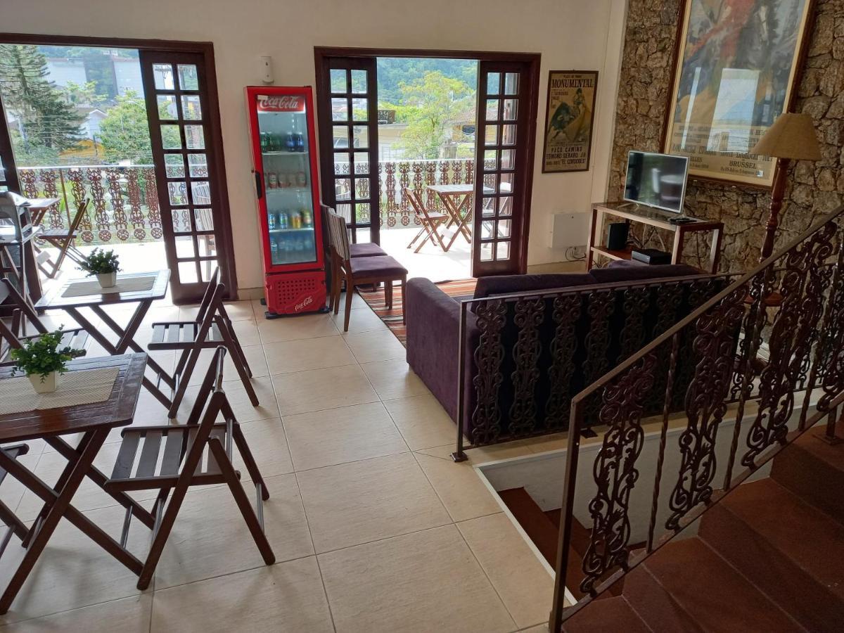 Suites Economicas 瓜鲁雅 外观 照片
